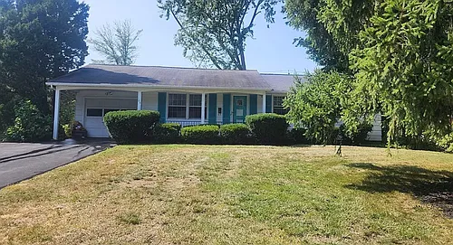 185 Jamestown Ter Photo 1