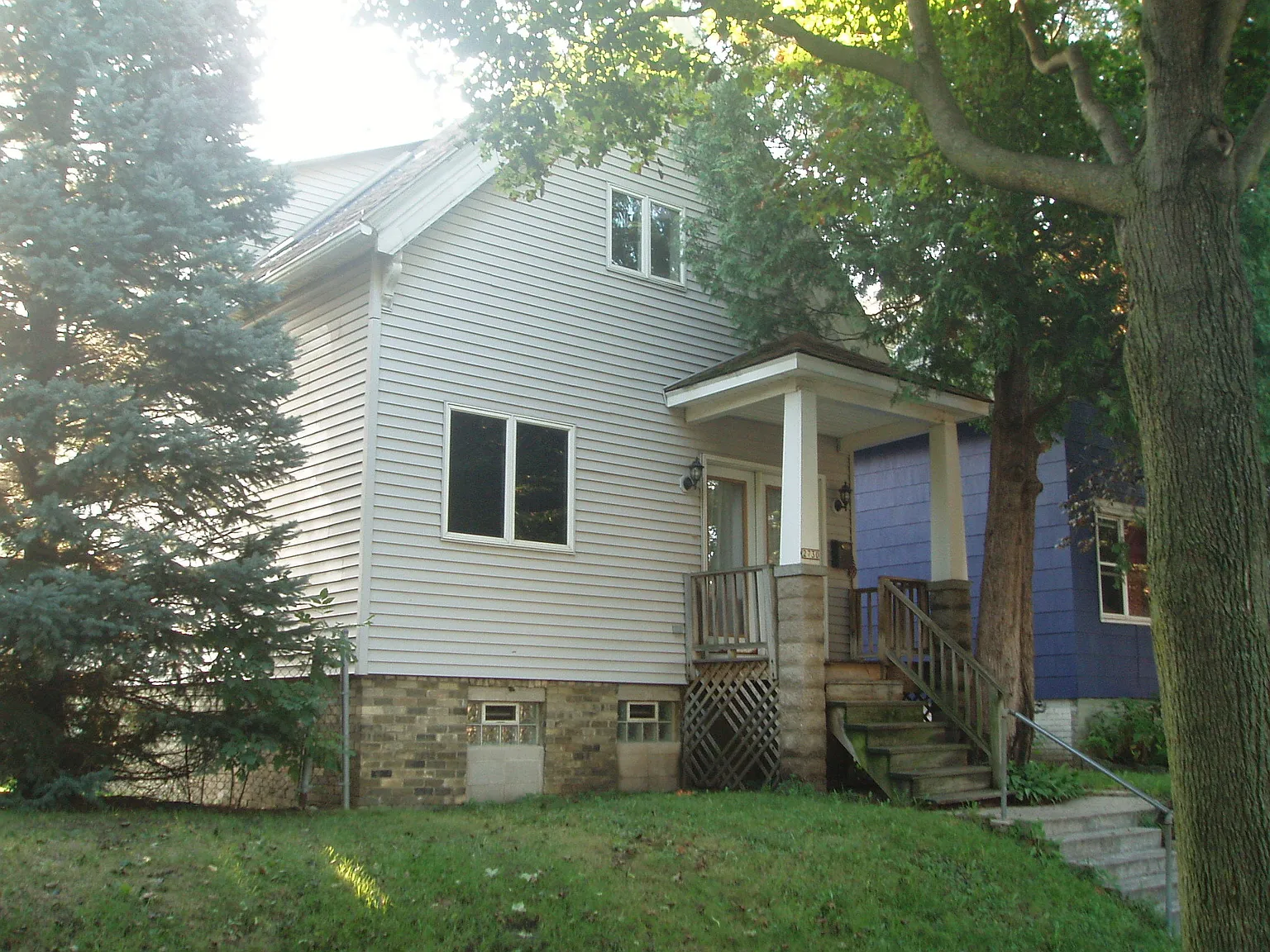 2730 S Greeley St photo 1