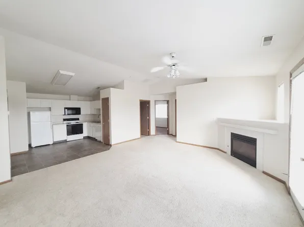 1200 Murray St NE Unit 10, Cedar Rapids, IA 52402