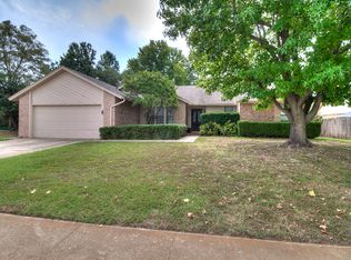 4402 Sherburne Rd, Norman, OK 73072