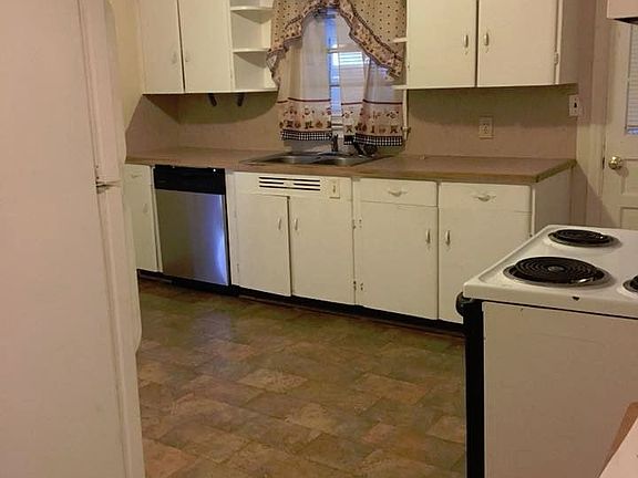 3rd image of 1120 Courtland Ave