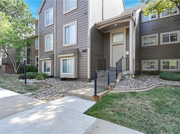 11110 Nieman Rd APT 301, Overland Park, KS 66210