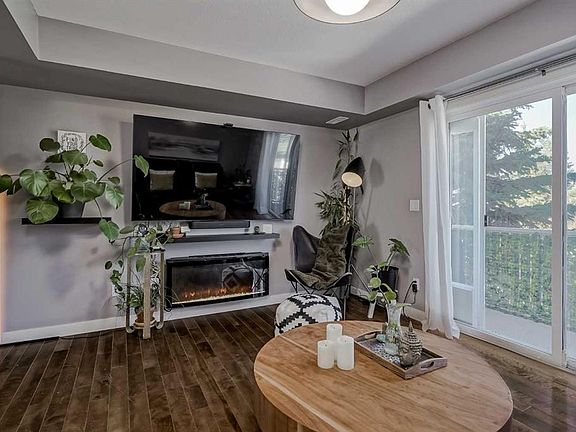 5th image of 10 S Chaparral Ridge Rise SE