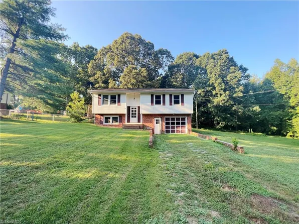 30 Ruby St, Rockwell, NC 28138