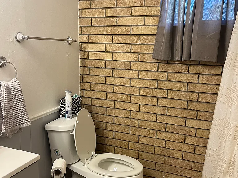 608 S Willis St — Photo 24