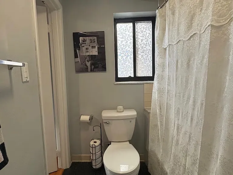 403 Semple St #C — Photo 5