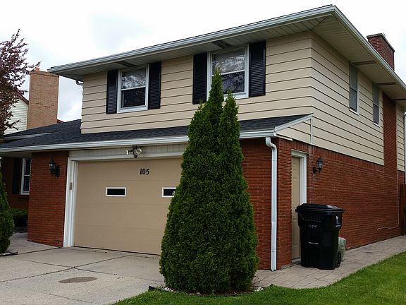 3rd image of 105 Welwyn Cir