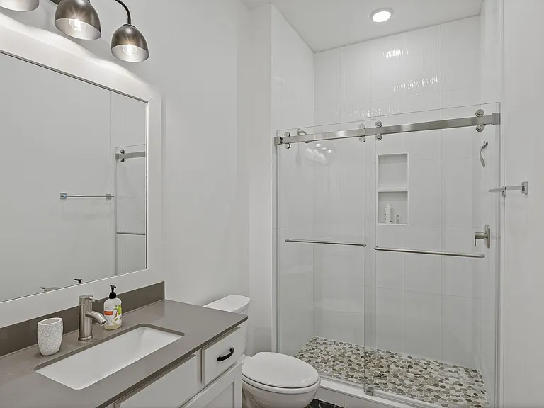 298 W Lafayette Rd — Photo 40