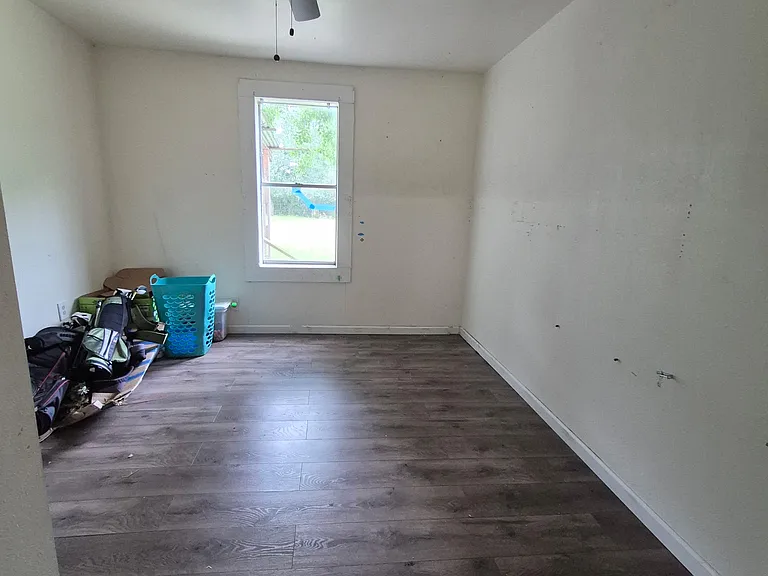 504 Brookman S — Photo 14