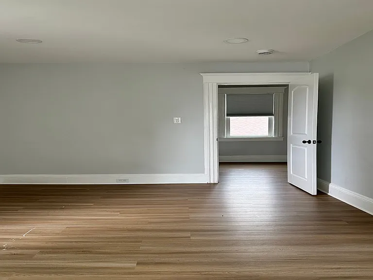 30 Knox Ave — Photo 6