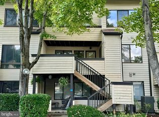 18418 Bishopstone Ct #311, Gaithersburg, MD 20886