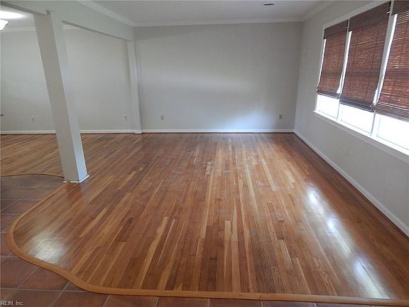 3rd image of 325 Ronald Dr