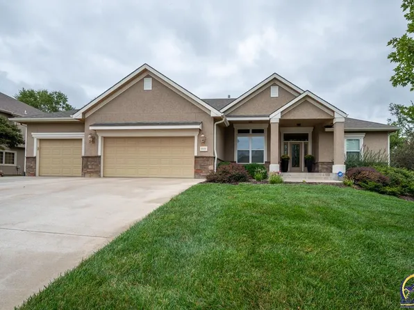 6820 SW 44th St, Topeka, KS 66610