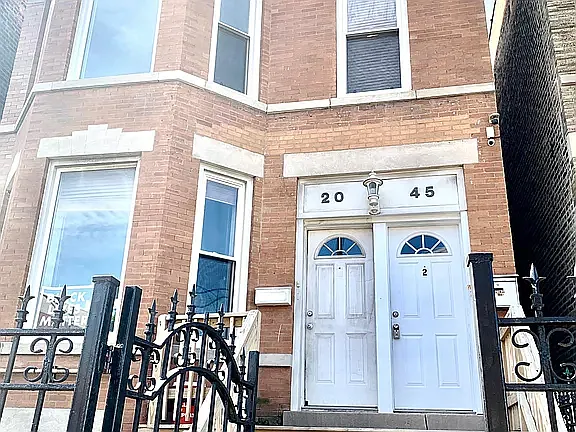 2045 W Fullerton Ave #2F — Photo 9
