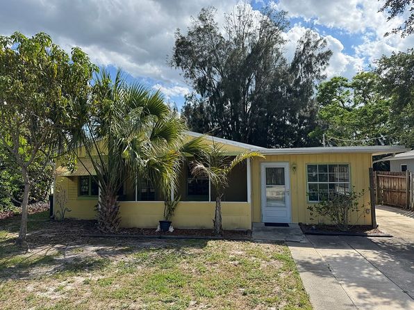 632 Wisteria Dr