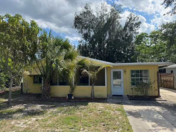 632 Wisteria Dr, Melbourne, FL 32901