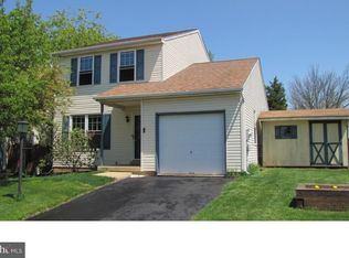 901 Deerfield Pl, Perkasie, PA 18944