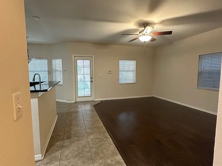 16008 Loneoak View Dr — Photo 8