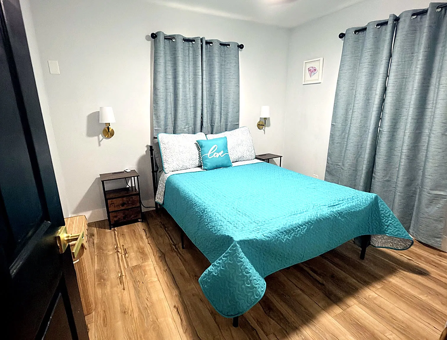 2 bed, 1600 sqft, $1,950 — Photo 2