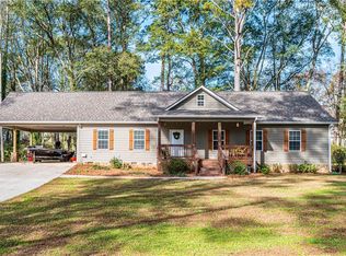 81 Red Bird Dr, Jefferson, GA 30549