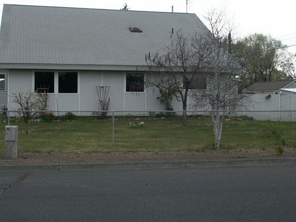 4th image of 804 S Mackin Ln