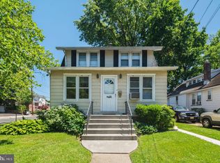 28 W Holly Ave, Oaklyn, NJ 08107