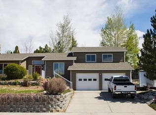 2037 Ridgeview Dr, Billings, MT 59105