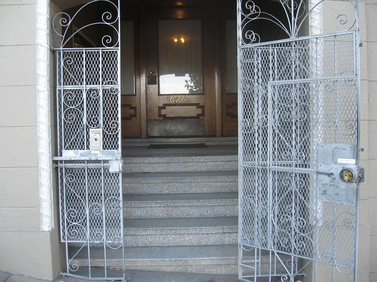 1 bed, 930 sqft, $4,000 — Photo 3