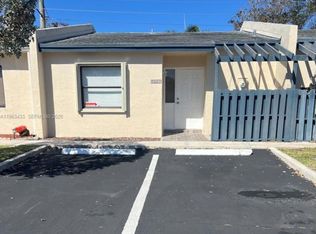 9287 NW 18th St, Hollywood, FL 33024