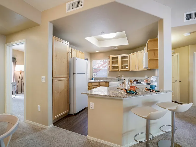 Golf Villas Apartments — Photo 4