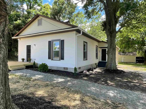 985 N Main St, Gray Court, SC 29645