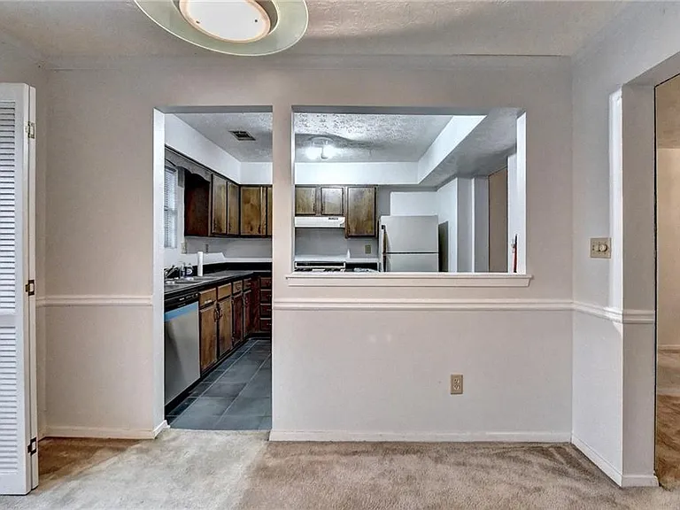 3241 Shadow Walk Ln — Photo 9