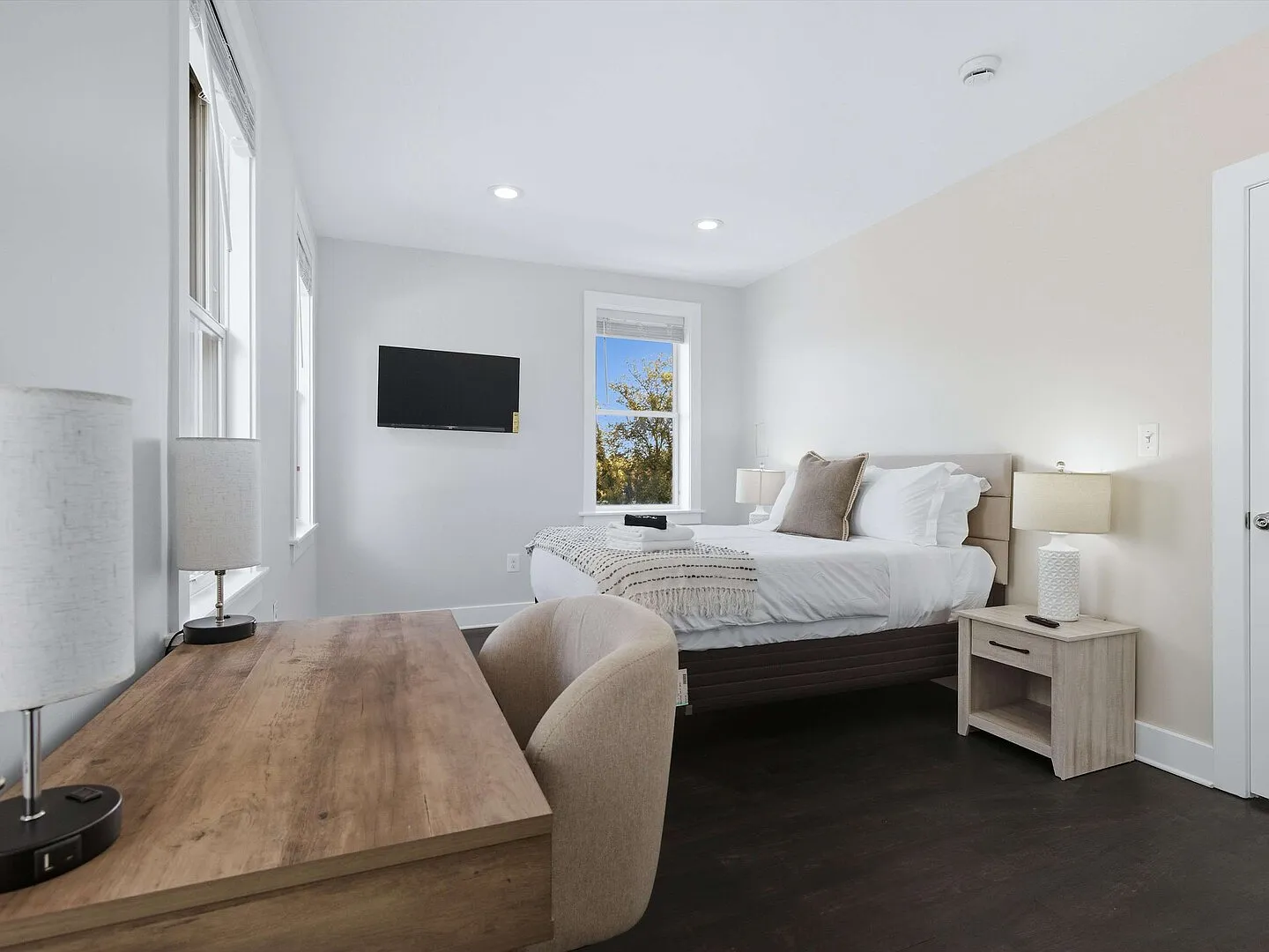 Modern Nw D.C. 2br - Near Metro & Rock Creek Park — Photo 2