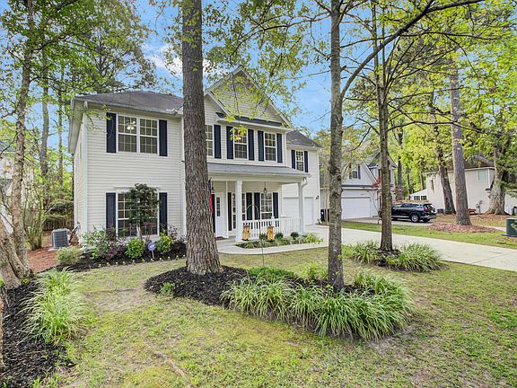 3rd image of 8720 Silver Creek Ln