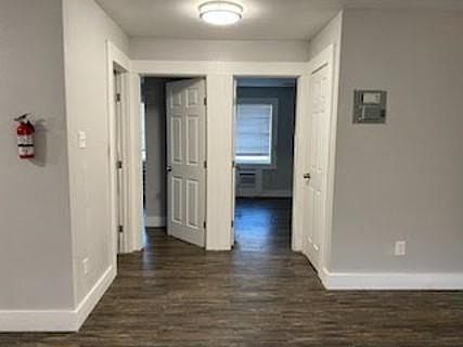 4th image of 800 W Washington St #8