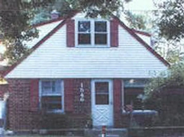 1546 S 93rd STREET, West Allis, WI 53214
