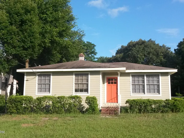 1164 Maynard St — Photo 1