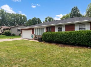745 Scott St, Oregon, WI 53575