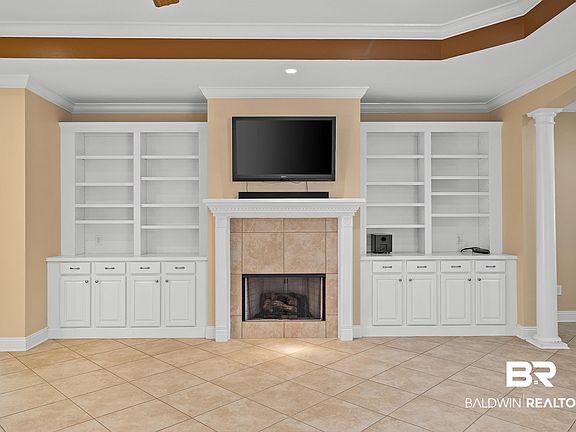 5th image of 115 Savannah Cir