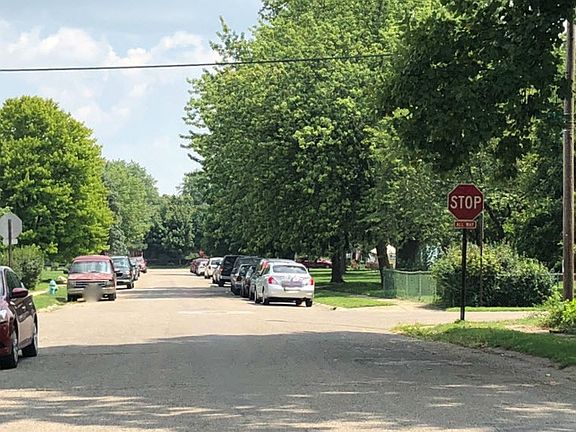 4th image of 4645 Stratford Ave