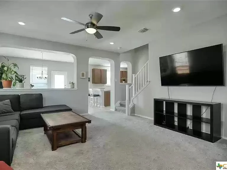 220 Danablu Dr — Photo 11