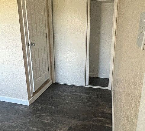 4th image of 740 W 154th St #B