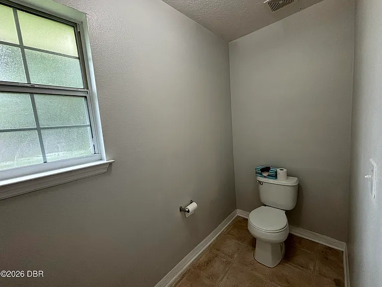 35 Rae Dr — Photo 23