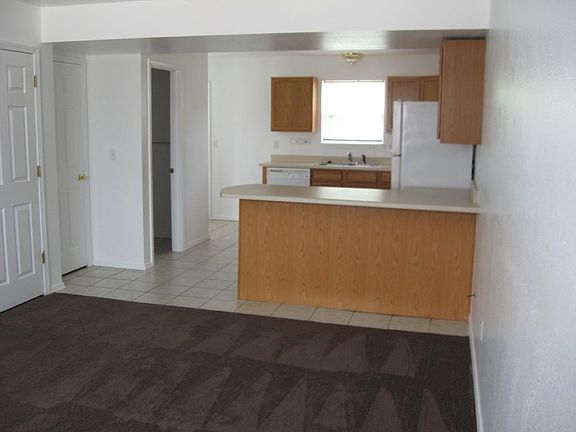 3rd image of 19711 Sackett Ln