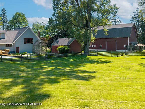 3rd image of 3181 Moyer Rd
