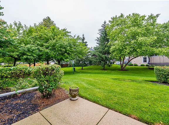 4th image of 426 Cromwell Cir Unit 1