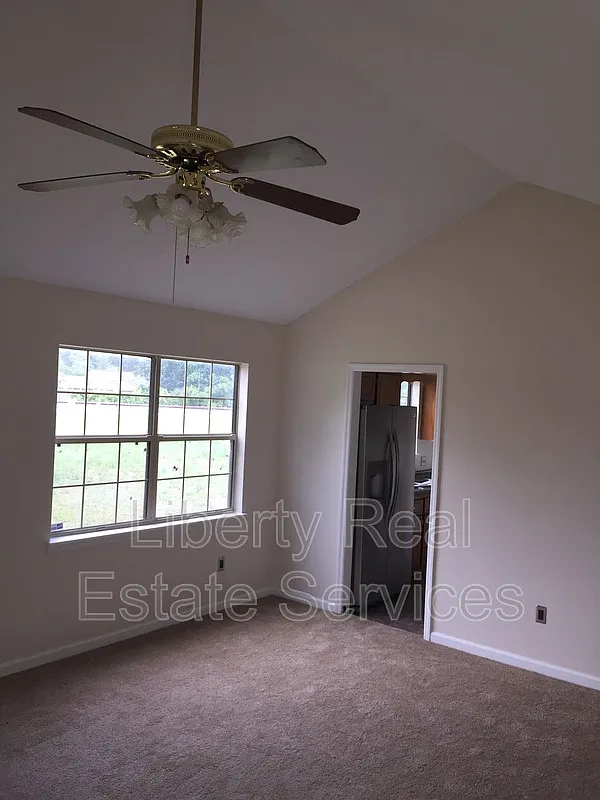 Eagles Landing — Photo 2