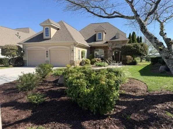 208 Kingbird Dr, Vonore, TN 37885