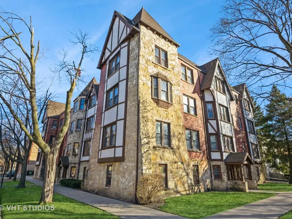 3425 W Hollywood Ave #2D, Chicago, IL 60659