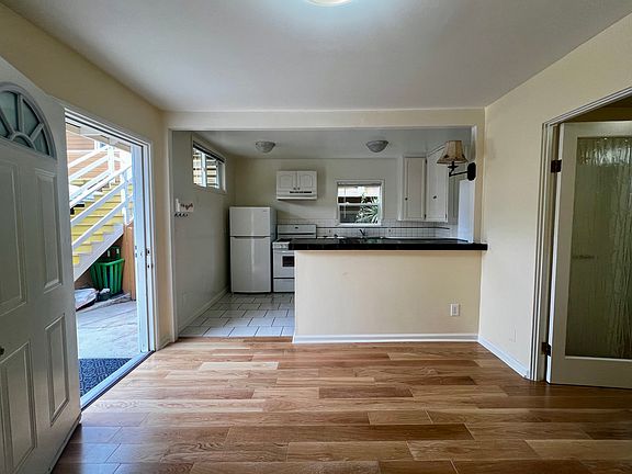 2nd image of 2336 Florencita Ave